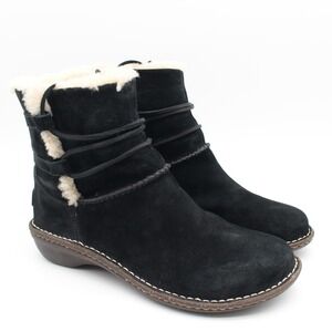 UGG Caspia Ankle Boots Womens Size 10 Black Suede Fur Lined Lace